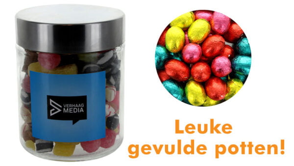Potten gevuld met paaseitjes