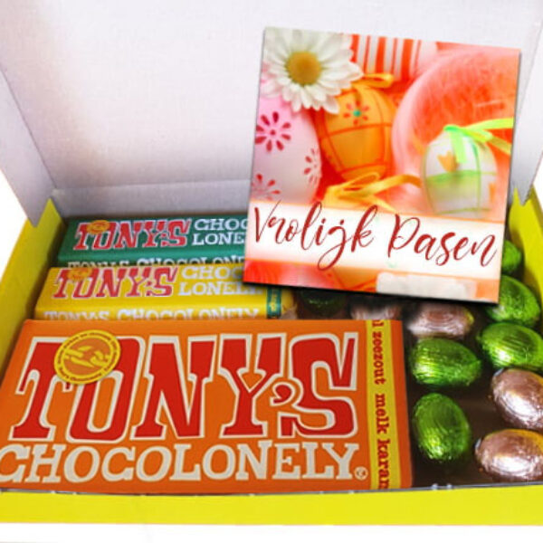 Vrolijk Pasen brievenbuspakket met 3 chocolade repen van Tony's Chocolonely, eitjes en kaartje