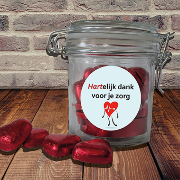 handige weckpot gevuld met chocolade Hartjes