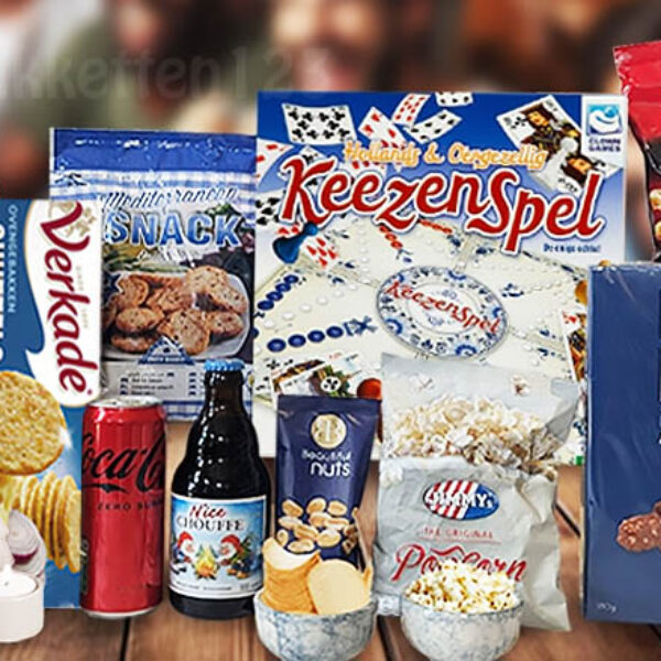 Gezelligheid verzekerd met dit kerstpakket vol spel, sfeer en lekkernijen. Inclusief keezenspel, sfeerverlichting, borrelhapjes en verfrissende drankjes.