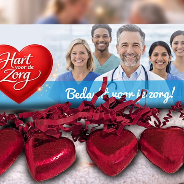 Persoonlijk Dag van de Zorg geschenk met chocolade hartjes en eigen ontwerp.